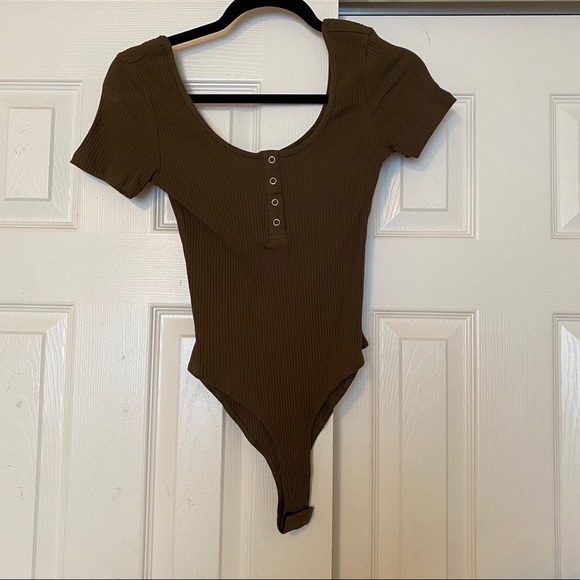 NWT Olive Ribbed Bodysuit - Picture 2 of 5